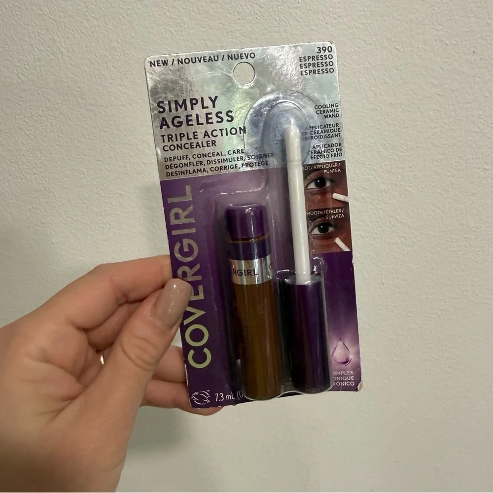 Covergirl Simply Ageless Triple Action Concealer 390 Espresso Bundle of 4 - Picture 2 of 4